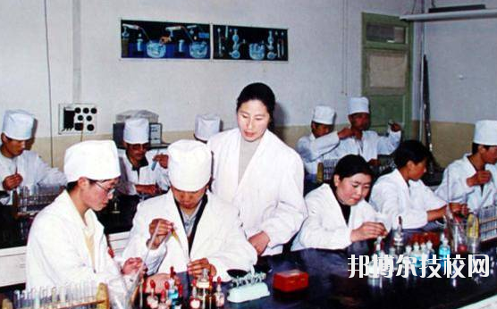 甘南州衛(wèi)生學(xué)校2020年學(xué)費(fèi)、收費(fèi)多少