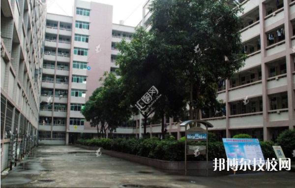 陜西石油化工學(xué)校怎么樣、好不好