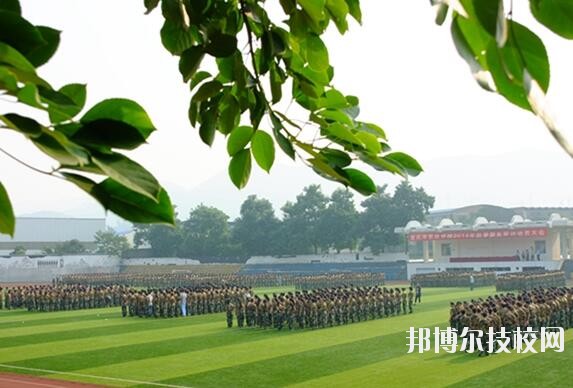 重慶農(nóng)業(yè)學(xué)校2020年報(bào)名條件、招生要求、招生對(duì)象