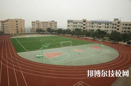 重慶第一財(cái)貿(mào)學(xué)校怎么樣、好不好