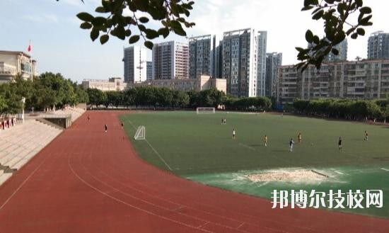 重慶渝北職業(yè)教育中心2020年報名條件、招生要求、招生對象