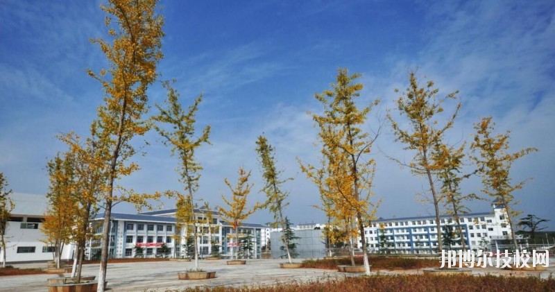 銅仁交通學校2020年學費、收費多少