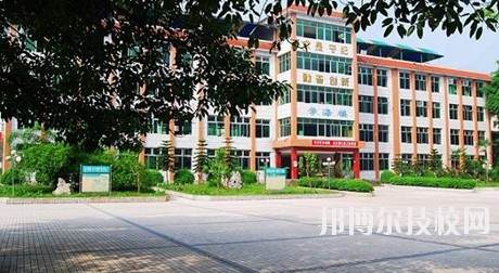 四川長(zhǎng)寧縣職業(yè)技術(shù)學(xué)校2020年報(bào)名條件、招生要求、招生對(duì)象