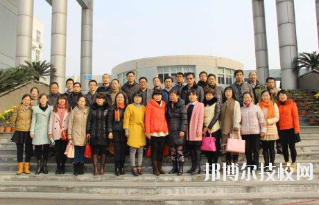 萍鄉(xiāng)湘東職業(yè)中等專業(yè)學(xué)校2020年報(bào)名條件、招生要求、招生對(duì)象 