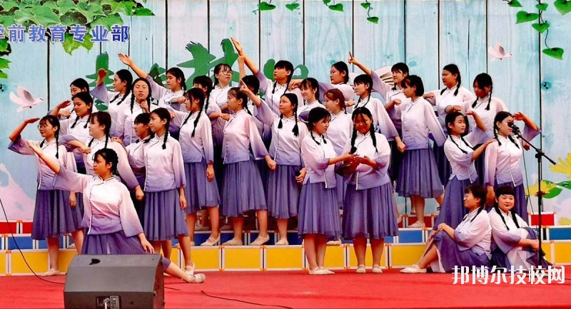 邢臺(tái)現(xiàn)代職業(yè)學(xué)校2020年報(bào)名條件、招生要求、招生對(duì)象