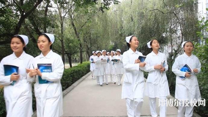  重慶渝東衛(wèi)生學(xué)校2020年報(bào)名條件、招生要求、招生對(duì)象
