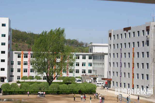 重慶渝東衛(wèi)生學校學校怎么樣、好不好