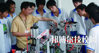 甘肅省機械工業(yè)學(xué)校2020年招生辦聯(lián)系電話