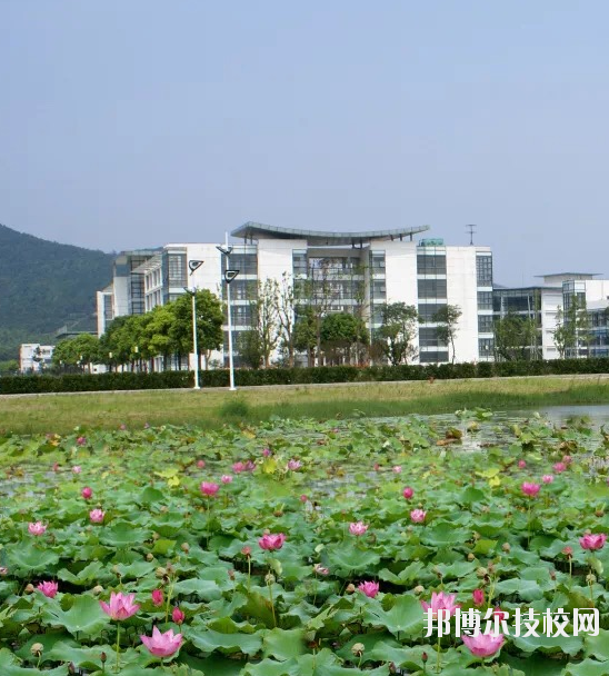 蘇州建設(shè)交通高等職業(yè)技術(shù)學(xué)校怎么樣、好不好