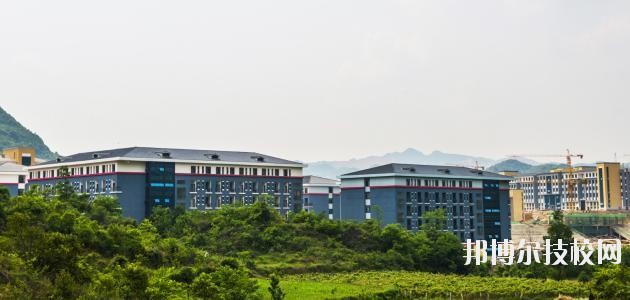 貴州經(jīng)貿(mào)職業(yè)學(xué)校2020年報(bào)名條件、招生要求、招生對象