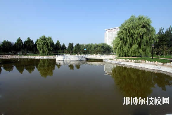 衡水科技工程學(xué)校2020年報名條件、招生要求、招生對象