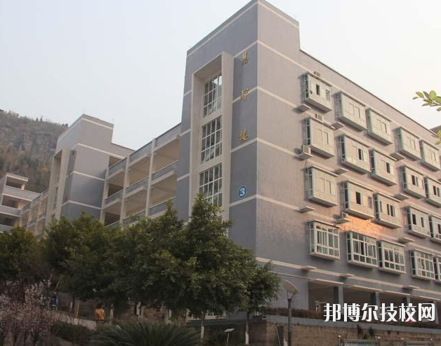 重慶云陽(yáng)職業(yè)教育中心2020年報(bào)名條件、招生要求、招生對(duì)象