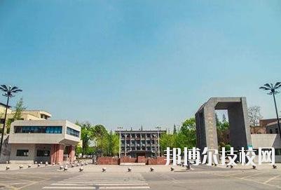 四川現(xiàn)代科技職業(yè)學(xué)校2020年報名條件、招生要求、招生對象