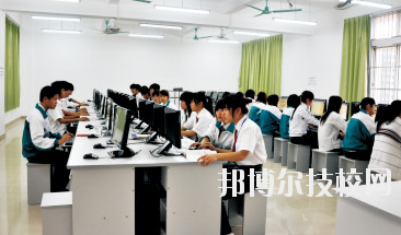 景泰縣京華職業(yè)中學(xué)2020年學(xué)費、收費多少