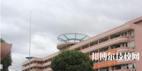 靈山第二職業(yè)技術學校2020年報名條件、招生要求、招生對象