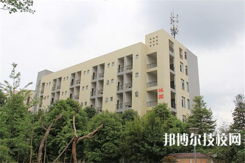 天府成人中等專業(yè)學(xué)校2020年報名條件、招生要求、招生對象