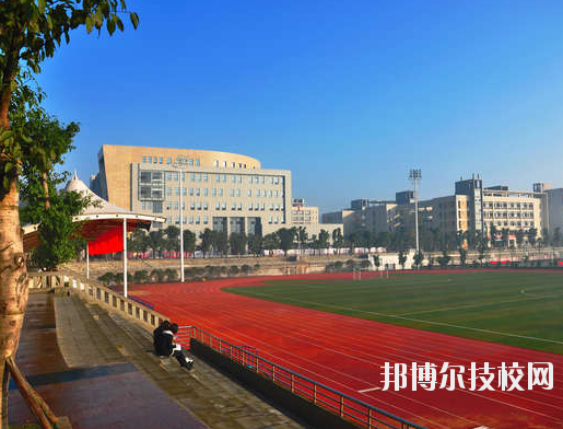 重慶渝中高級職業(yè)學(xué)校2020年報名條件、招生要求、招生對象