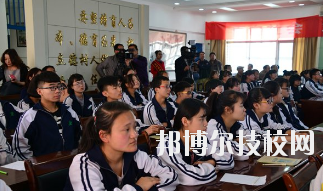 蘭州旅游職業(yè)學校2020年報名條件、招生要求、招生對象
