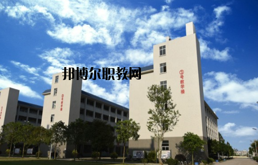 化州職業(yè)技術(shù)學(xué)校2020年報(bào)名條件、招生要求、招生對象