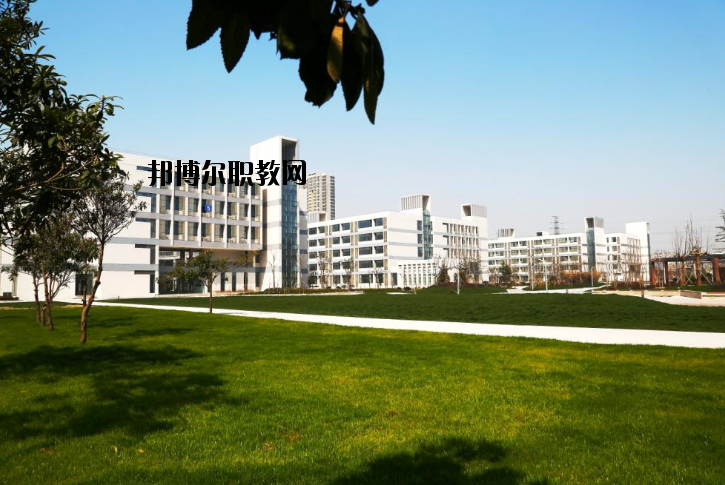 江蘇商貿職業(yè)學院怎么樣、好不好