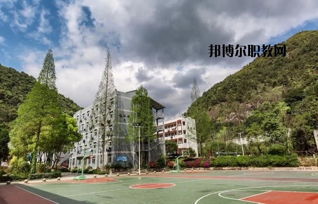 永嘉縣職業(yè)中學(xué)2020年報(bào)名條件、招生要求、招生對(duì)象