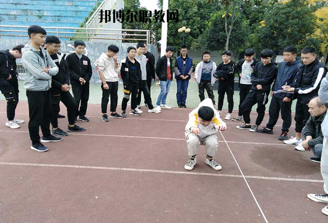 勉縣職業(yè)教育中心2020年報(bào)名條件、招生要求、招生對(duì)象 