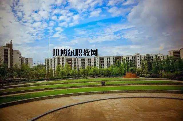 隨州曾都電子工業(yè)學(xué)校2020年報(bào)名條件、招生要求、招生對(duì)象