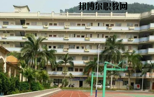 防城港理工職業(yè)學(xué)校2020年報(bào)名條件、招生要求、招生對(duì)象