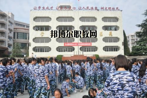 隆昌幼兒師范學(xué)校2020年報(bào)名條件、招生要求、招生對(duì)象