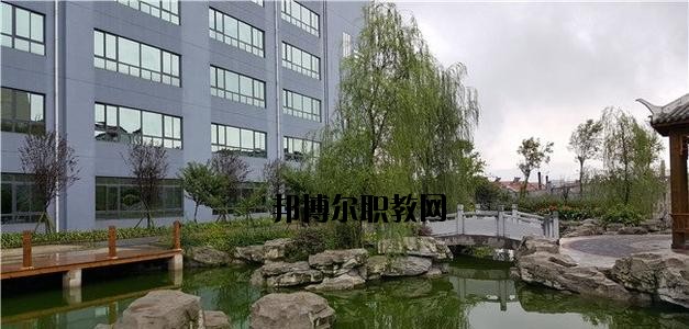 息烽縣職業(yè)技術學校2020年報名條件、招生要求