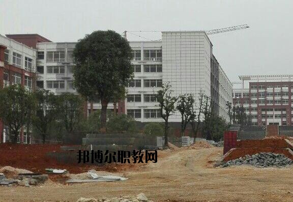 松桃苗族自治中等職業(yè)學校2020年報名條件、招生要求、招生對象