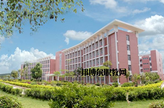 惠來技工學(xué)校2020年報名條件、招生要求、招生對象