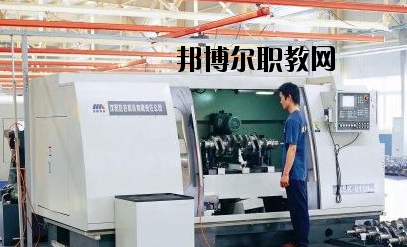 河南信陽航空服務(wù)學(xué)校2021年報名條件、招生要求、招生對象