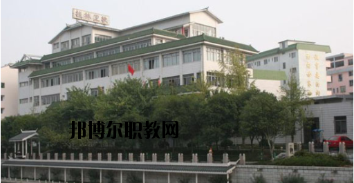 桂林衛(wèi)生學(xué)校2020年報(bào)名條件、招生要求、招生對(duì)象