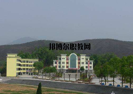 萍鄉(xiāng)武功山中等專(zhuān)業(yè)學(xué)校2020年報(bào)名條件、招生要求、招生對(duì)象