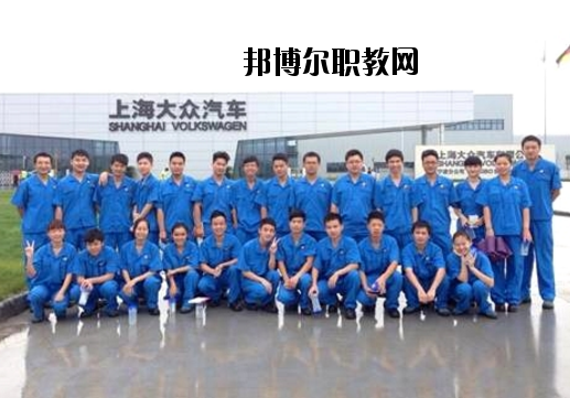 萍鄉(xiāng)工業(yè)中等專業(yè)學(xué)校2020年報(bào)名條件、招生要求、招生對(duì)象