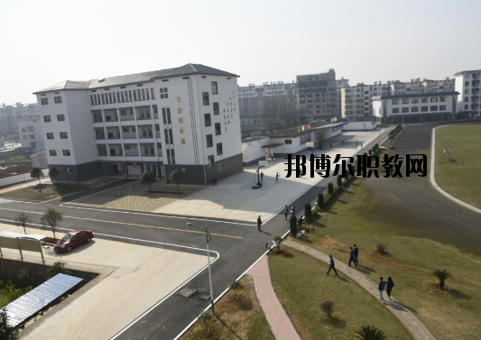 宜豐中等專業(yè)學(xué)校2020年報名條件、招生要求、招生對象