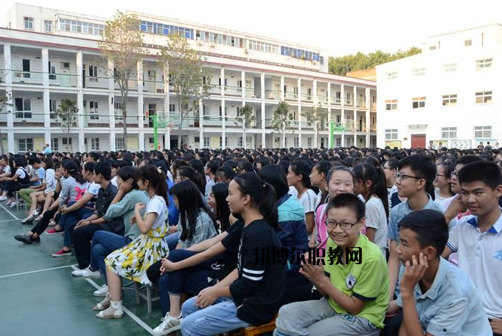 南陽第二中等職業(yè)學(xué)校2021年報(bào)名條件、招生要求、招生對象