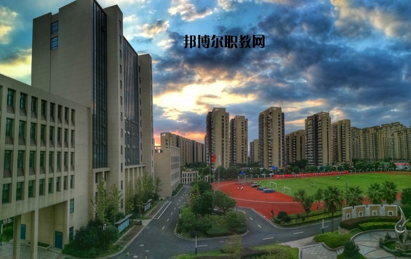 余杭區(qū)塘棲職業(yè)學(xué)校2020年報名條件、招生要求、招生對象
