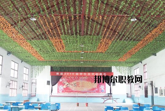 孝感第二技工學(xué)校2020年報(bào)名條件、招生要求、招生對(duì)象