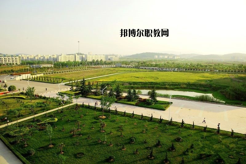云夢中等職業(yè)技術學校2020年報名條件、招生要求、招生對象