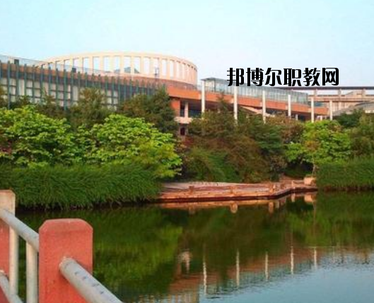 宜昌體育運(yùn)動(dòng)學(xué)校2020年報(bào)名條件、招生要求、招生對(duì)象