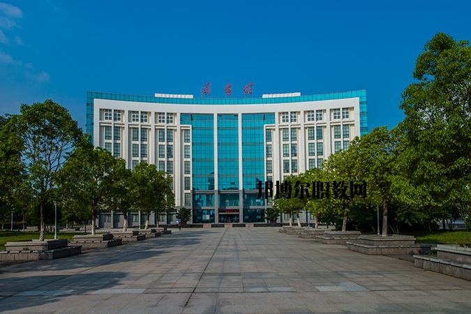 孝感紅人中等職業(yè)學(xué)校2020年報(bào)名條件、招生要求、招生對(duì)象