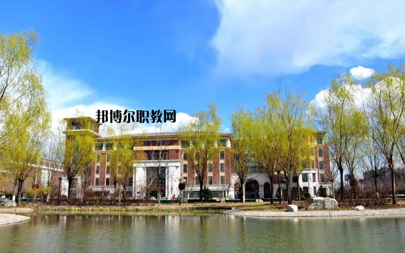 京山衛(wèi)生學(xué)校2020年報名條件、招生要求、招生對象