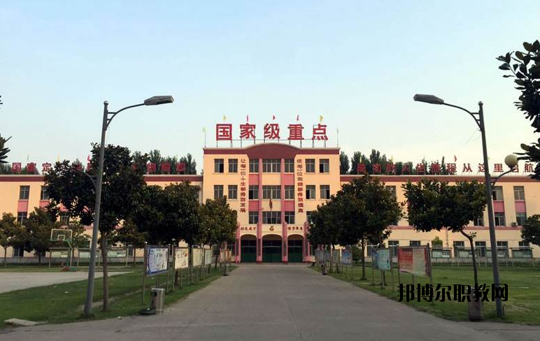 開(kāi)封現(xiàn)代科技中等職業(yè)技術(shù)學(xué)校2021年招生辦聯(lián)系電話(huà)
