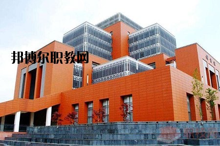 綿竹職業(yè)中專學校2020年報名條件、招生要求、招生對象
