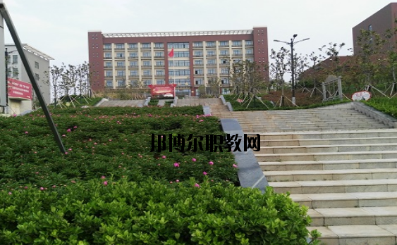 平頂山中醫(yī)藥學校怎么樣、好不好
