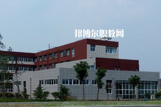 天長工業(yè)學校2020年報名條件、招生要求、招生對象