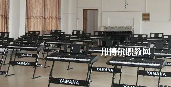 忻城職業(yè)技術(shù)學(xué)校2020年報(bào)名條件、招生要求、招生對象