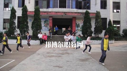 達(dá)縣亭子職業(yè)高級(jí)中學(xué)2020年報(bào)名條件、招生要求、招生對(duì)象